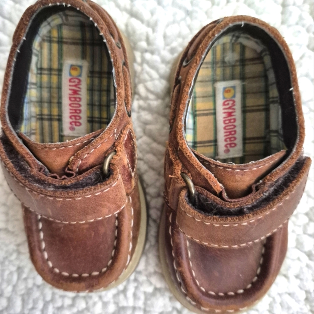 Toddler Boy Sz 5 Shoes